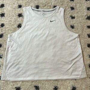 Nike White Tank Top | Womens 2X
